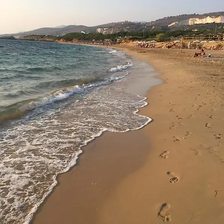 Minies Μηνιά